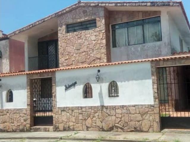 CASA VENTA SAN ANTONIO DE LOS ALTOS 400M2 TNO 300M2 CONST