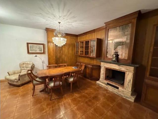 Casa Venta Tortosa, Centre