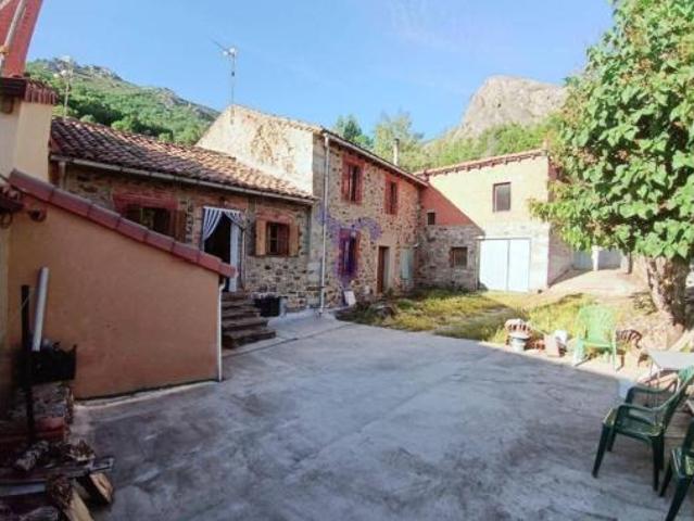 Casa Venta Valdepiélago, Aviados