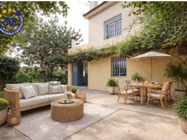 Casa Venta València Capital, Penya roja