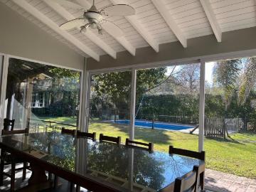 Casa Venta 3 ambientes 20 años, 2 cocheras, 177m2, Del Remedio 1200, Barrio Parque Leloir | Inmuebles Clarín