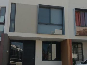 CASA VENTA 3 HABITACIONES CON ROOF EN ZOI RESIDENCIAL,BOSQUES DEL CENTINELA