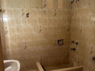Casa Venta 4 ambientes 55 años, 80m2, 2 cocheras, Primera Junta 200, General Rodriguez | Inmuebles Clarín