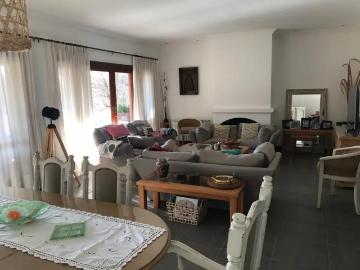 Casa Venta 4 dormitorios 15 años, 220m2, 2 cocheras, Salta | Inmuebles Clarín