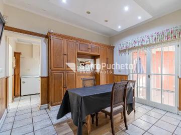 Casa Venta 55 años 5 ambientes, con balcón, 4 cocheras, Remedios Escalada 400, Haedo Sur | Inmuebles Clarín