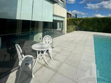 Casa Venta 5 ambientes 8 años, 322m2, con balcón, Las Golondrinas, Zona Sur | Inmuebles Clarín