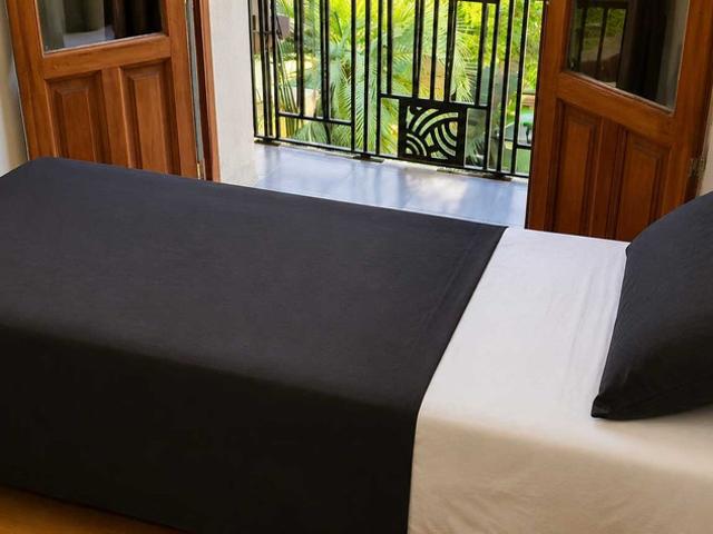 Casa Violeta Small Individual Room