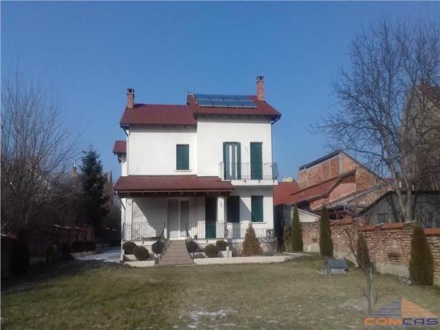 CASA VILA DE INCHIRIAT SATU MARE str BARBU DELAVRANCIA nr 8