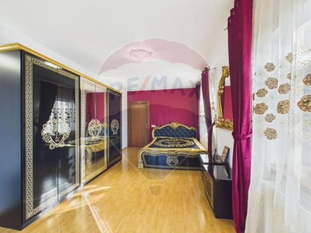 Casa / Vila Tancabesti 6 camere de inchiriat