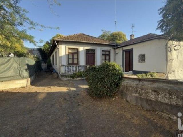 Casa / Villa em Peso da Régua e Godim de 300 m²