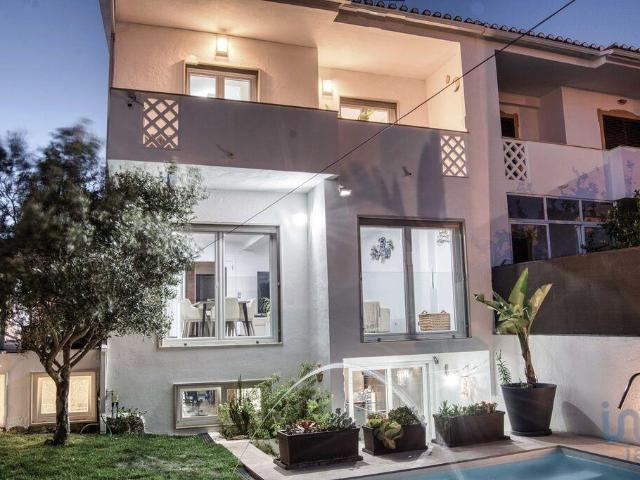 Casa / Villa T4 em Cascais e Estoril de 320,00 m²