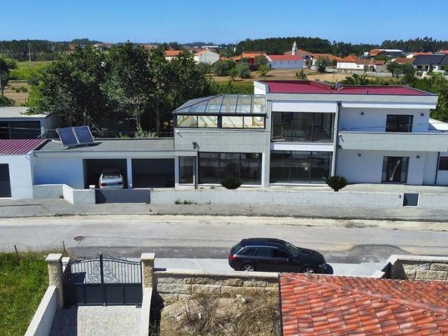 Casa / Villa T3 em Carriço de 317,00 m² 317m² Guia, ilha e mata mourisca
