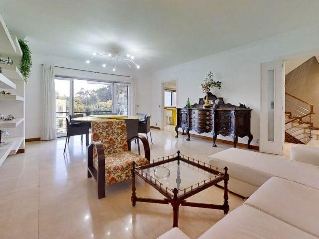 Casa / Villa T4 em Gulpilhares E Valadares de 286,00 m²
