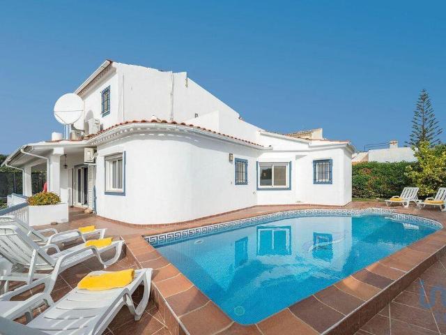Casa / Villa T4 em Lagoa e Carvoeiro de 180,00 m² 180m² Lagoa e Carvoeiro