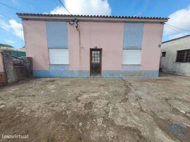 Casa / Villa T4 em Serra d'El Rei de 84,00 m2
