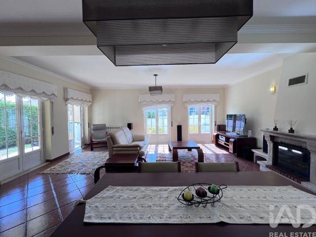Casa / Villa T4 em Ponte do Rol de 207,00 m²