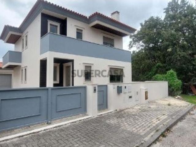 Casa / Villa T4 em Porto de Mós São João Baptista e São Pedro de 230,00 m²