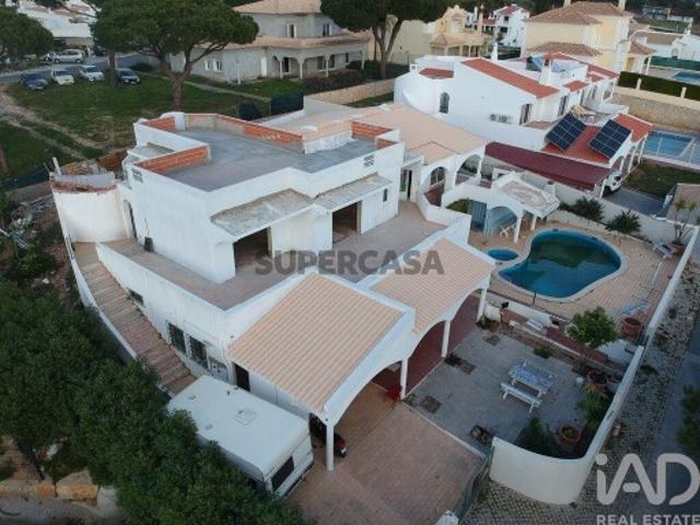 Casa / Villa T4 em Quarteira de 304,00 m²