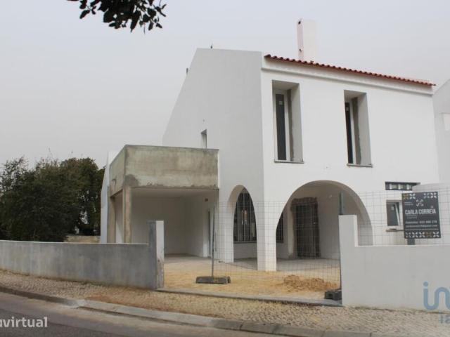 Casa / Villa T4 em Quinta do Anjo de 160,00 m2