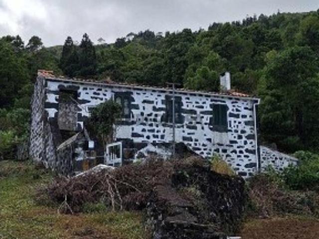 Casa / Villa T4 em Ribeiras de 120,00 m²