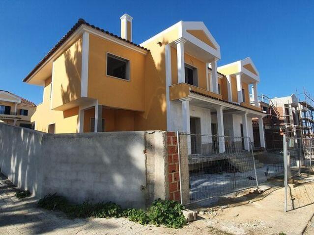 Casa / Villa T4 em Seixal, Arrentela e Aldeia de Paio Pires de 145,00 m²