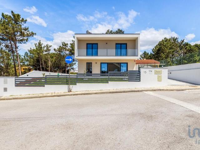 Casa / Villa T4 em Sesimbra Castelo de 235,00 m²