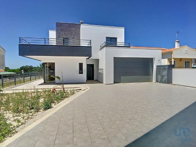 Casa / Villa T4 em Silveira de 260,00 m² 260m² Silveira