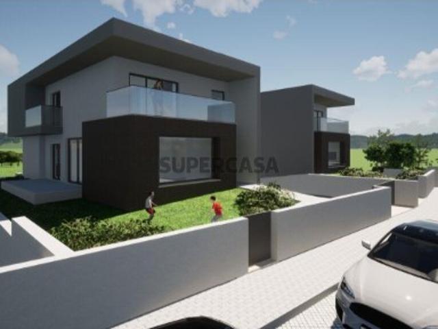 Casa / Villa T4 em Souto da Carpalhosa e Ortigosa de 360,00 m²