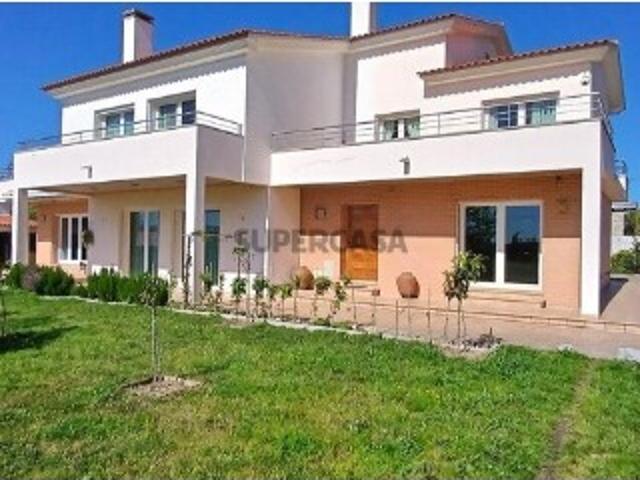 Casa / Villa T5 em Fundão, Valverde, Donas, Aldeia de Joanes e Aldeia Nova do Cabo de 397,00 m²