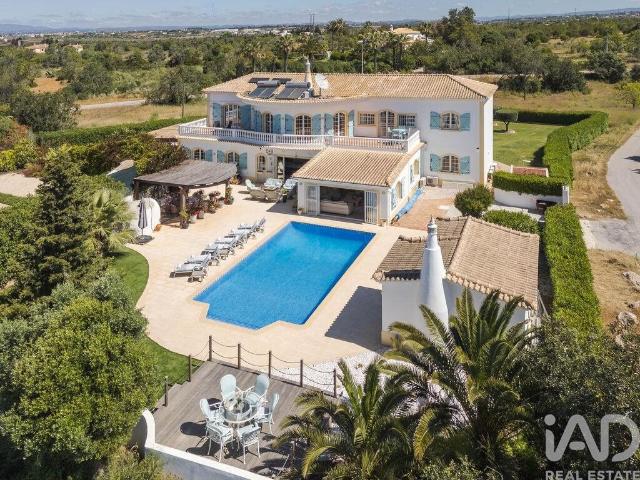 Casa / Villa T5 em Guia 429m² Guia