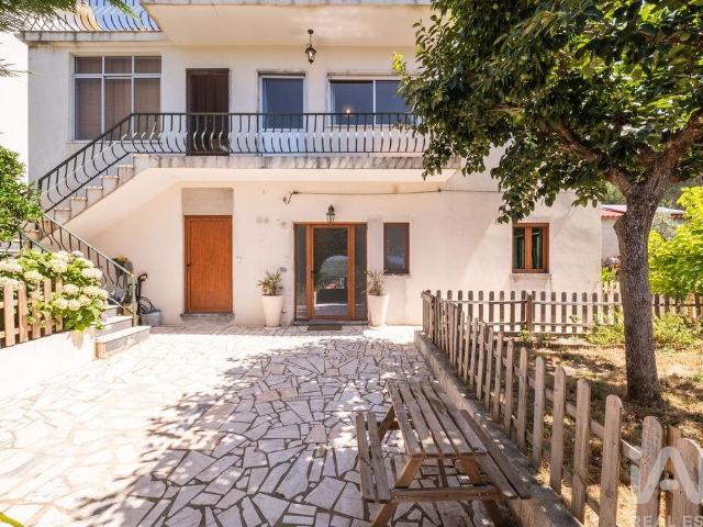 Casa / Villa T5 em Pedrógão Pequeno de 185,55 m²