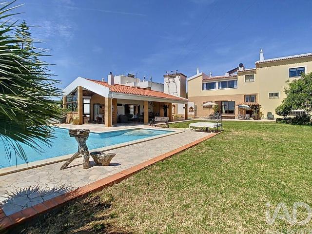Casa / Villa T5 em Portimão de 210 m²