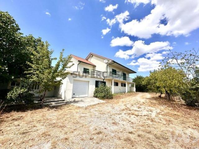 Casa / Villa T5 em Povolide