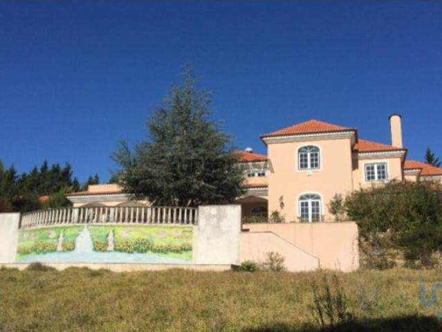 Casa / Villa T5 em Queluz e Belas de 767,00 m²