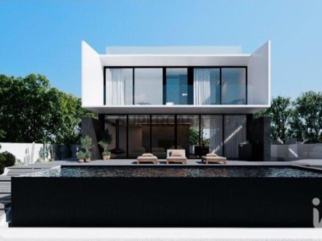 Casa / Villa T6 em Montenegro de 443,00 m²