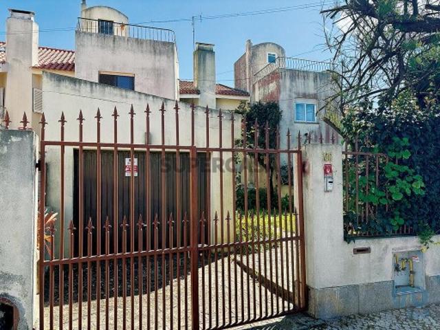 Casa / Villa T6 em Cascais e Estoril de 180,00 m²