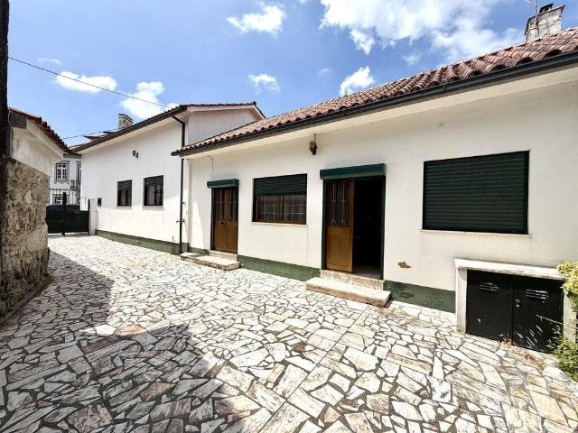 Casa / Villa T2 em Mujães de 92 m² 92m² Mujães
