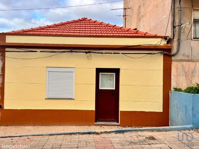 Casa / Villa T2 em Baixa Da Banheira E Vale Da Amoreira de 50,00 m2