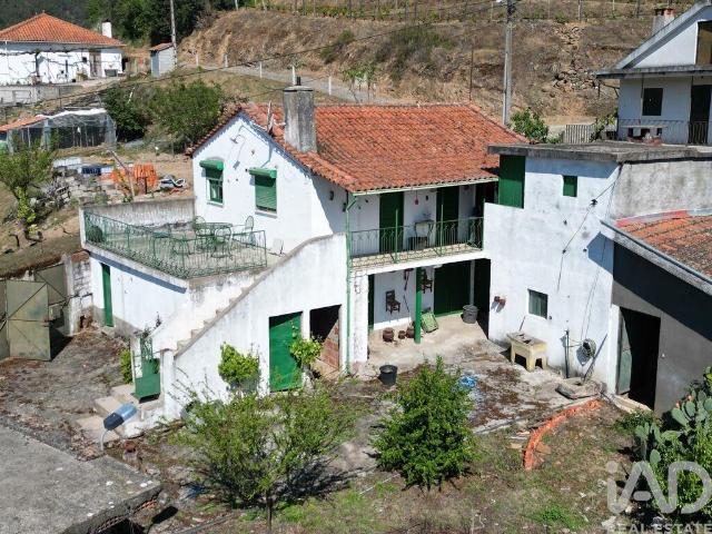 Casa / Villa T2 em Candedo de 209 m²