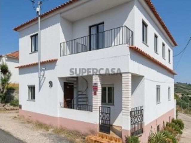Casa / Villa T2 em Leiria, Pousos, Barreira e Cortes de 66,00 m²