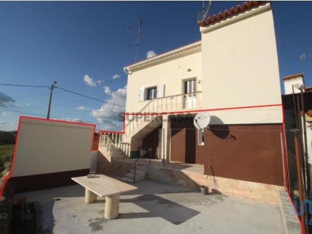 Casa / Villa T2 em Rio de Moinhos de 94,00 m²