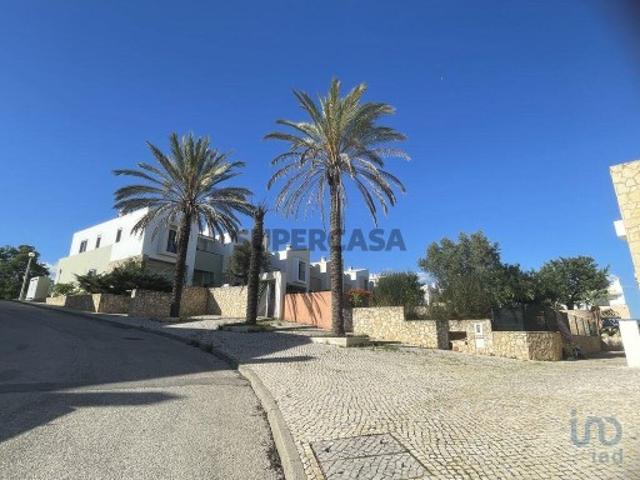 Casa / Villa T3 em Mexilhoeira Grande de 322,00 m²