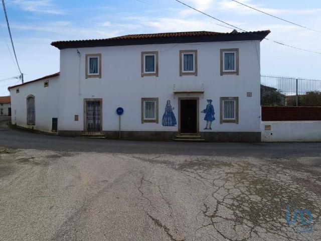Casa / Villa T3 em Miragaia e Marteleira de 382,00 m² 382m² Campelos e Outeiro da Cabeça