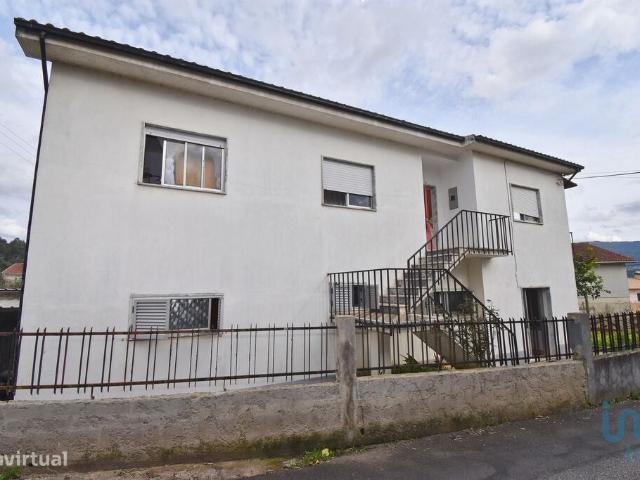 Casa / Villa T3 em Miranda do Corvo de 224,00 m2