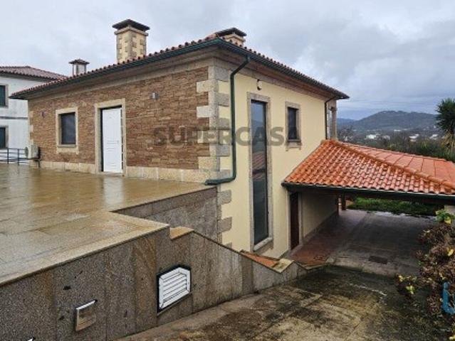 Casa / Villa T3 em Arcozelo de 200,00 m²