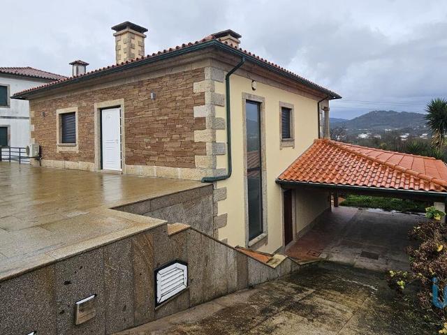 Casa / Villa T3 em Arcozelo de 200,00 m²