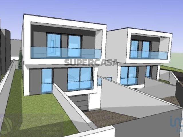 Casa / Villa T3 em Barcelos, Vila Boa e Vila Frescainha São Martinho e São Pedro de 176,00 m²