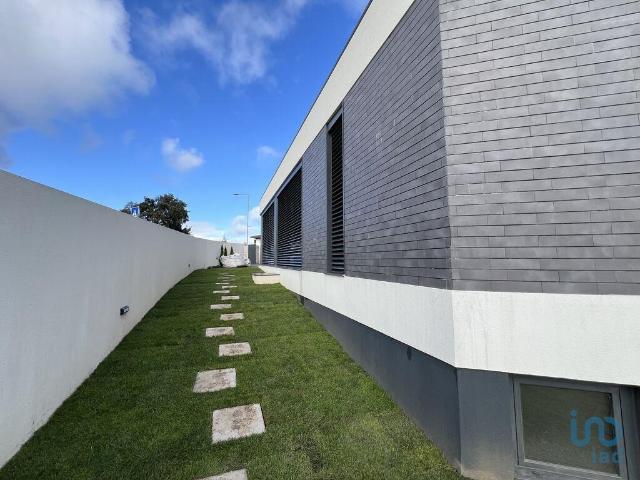 Casa / Villa T3 em Bougado São Martinho e Santiago de 222. 222m² Bougado Santiago