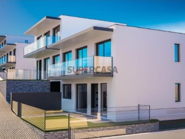 Casa / Villa T3 em Caniço de 223,00 m²