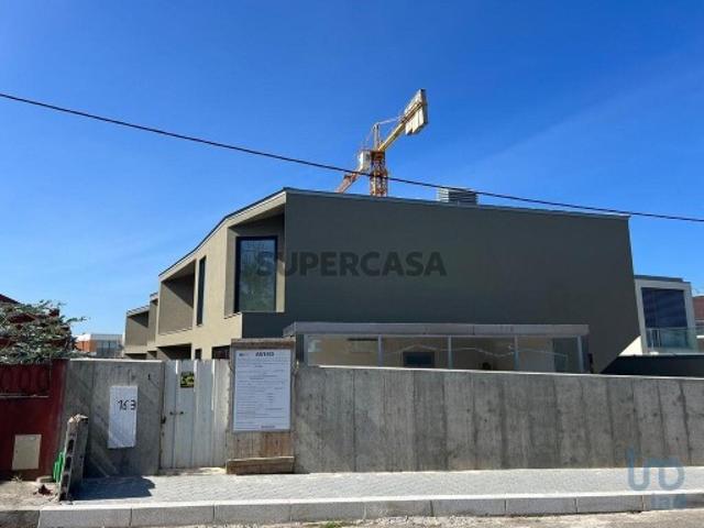Casa / Villa T3 em Canidelo de 408,00 m²